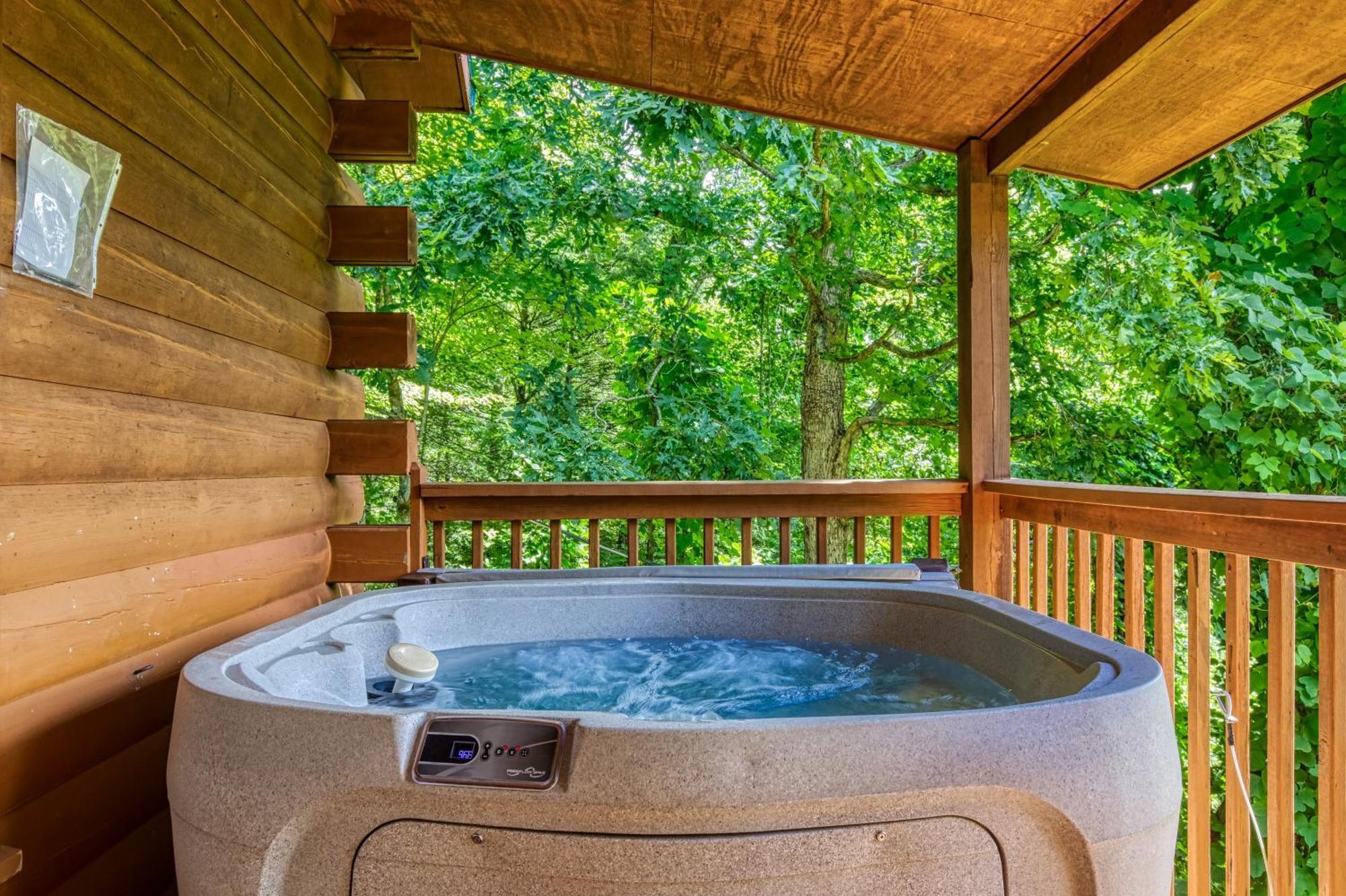 גטלינבורג Magical Moments, Hot Tub, Wifi, 1089 Free Tickets Each Paid Day, Dollywood And More מראה חיצוני תמונה