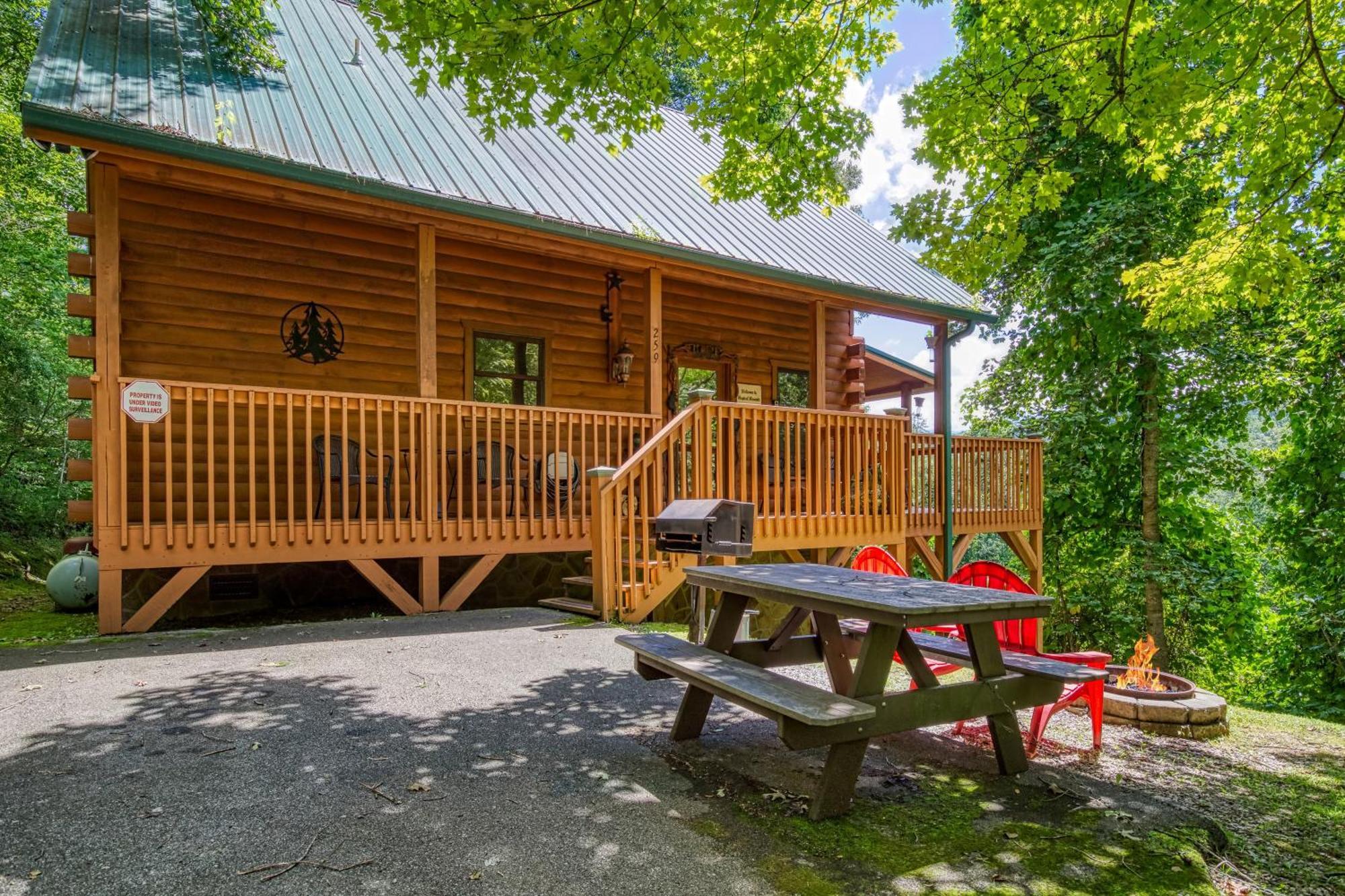 גטלינבורג Magical Moments, Hot Tub, Wifi, 1089 Free Tickets Each Paid Day, Dollywood And More מראה חיצוני תמונה