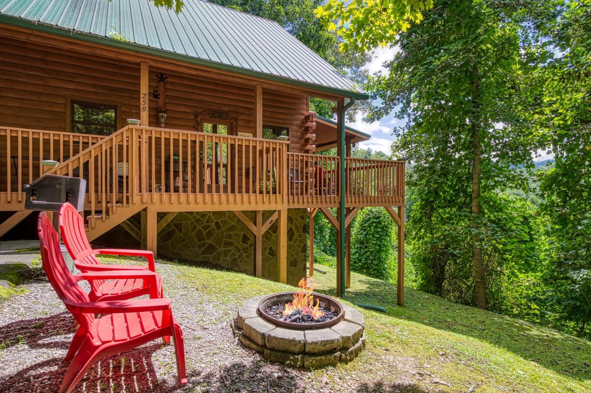 גטלינבורג Magical Moments, Hot Tub, Wifi, 1089 Free Tickets Each Paid Day, Dollywood And More מראה חיצוני תמונה