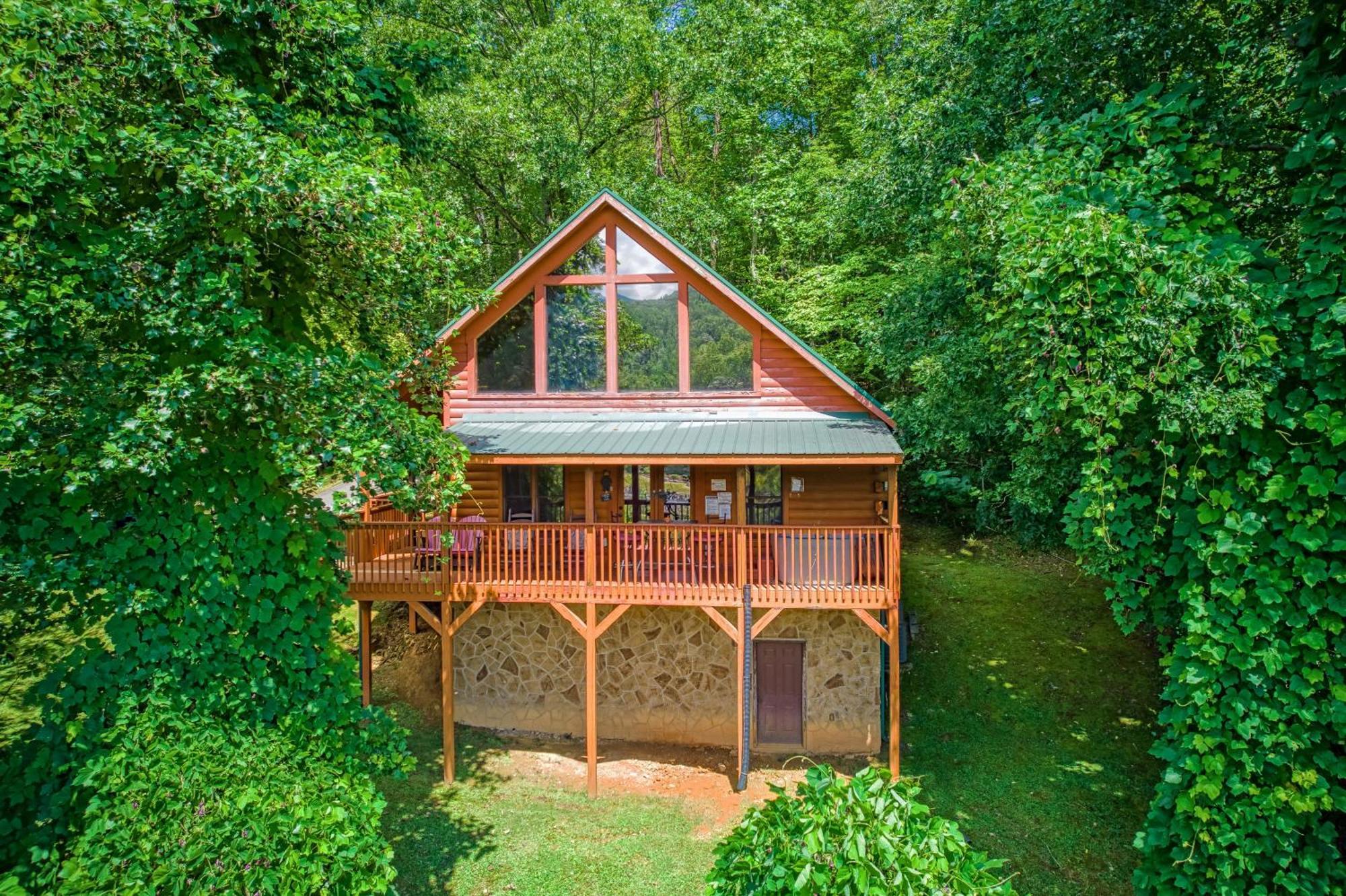 גטלינבורג Magical Moments, Hot Tub, Wifi, 1089 Free Tickets Each Paid Day, Dollywood And More מראה חיצוני תמונה
